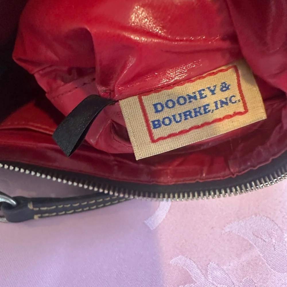 Dooney and Bourke brown leather wristlet - Picture 7 of 9